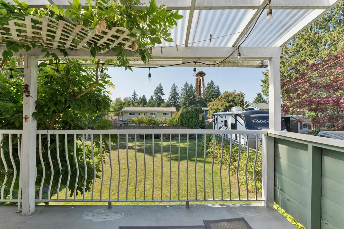 Front Yard Photo of 558 Draycott Street, Coquitlam, BC