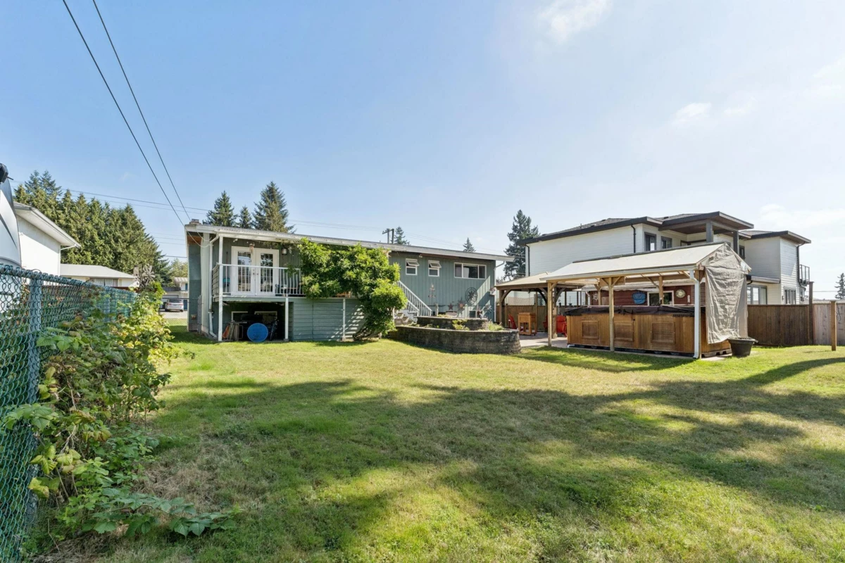 Hot Tub / Spa Photo of 558 Draycott Street, Coquitlam, BC