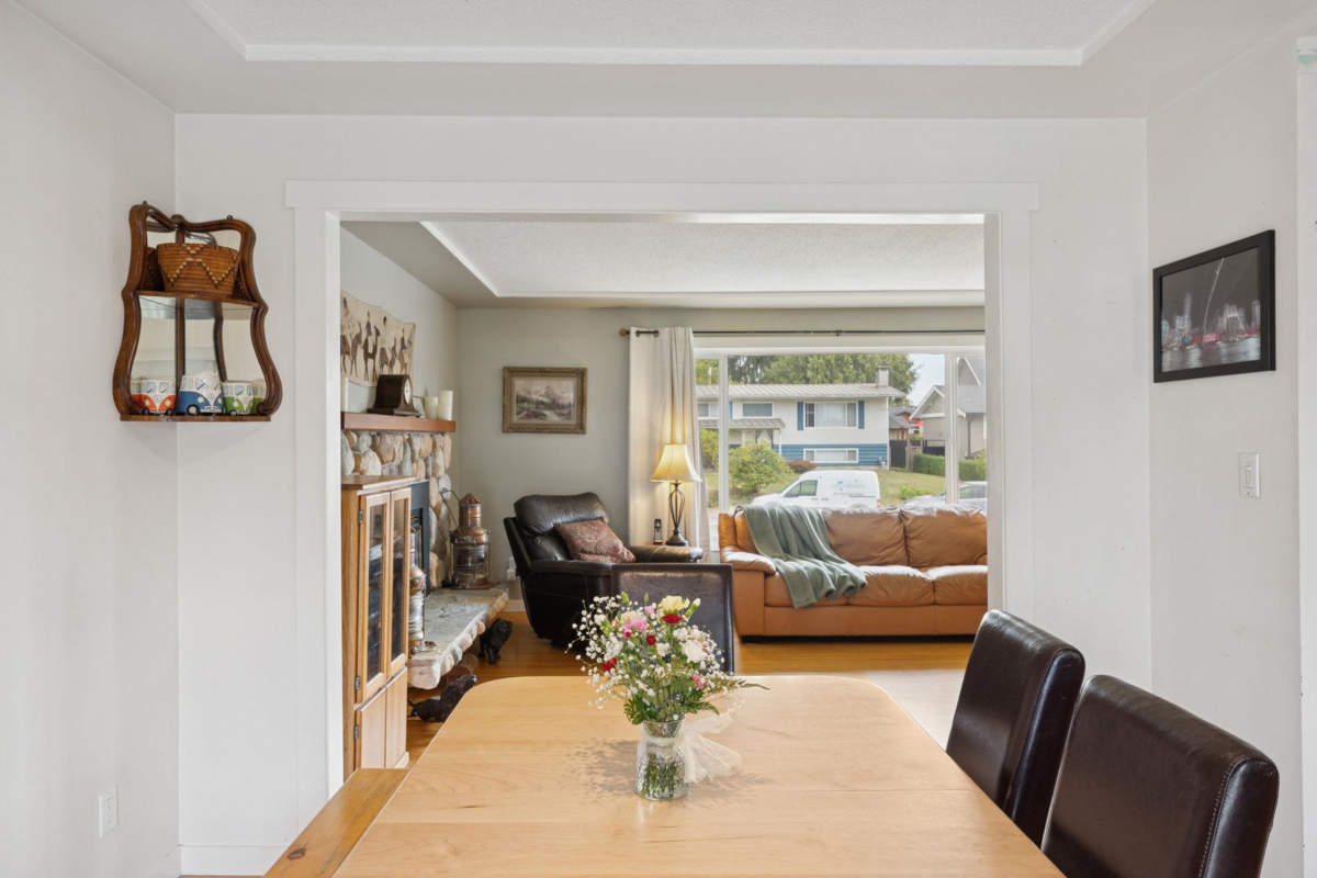 Primary Bedroom Photo of 558 Draycott Street, Coquitlam, BC