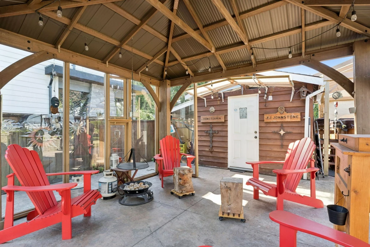 Swimming Pool Photo of 558 Draycott Street, Coquitlam, BC