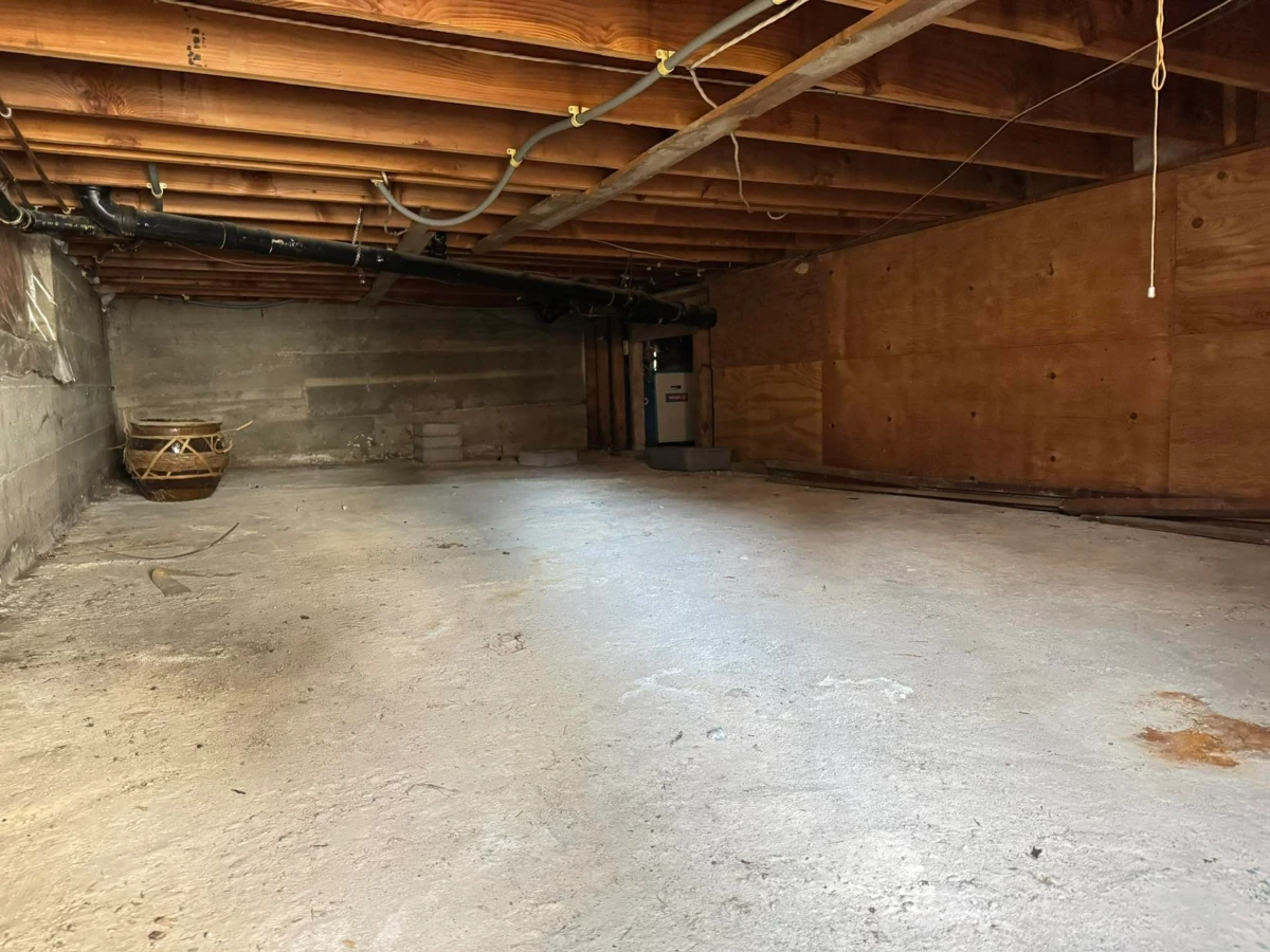 Basement Recreation Room Photo of 963 E 11th Avenue, Vancouver, BC