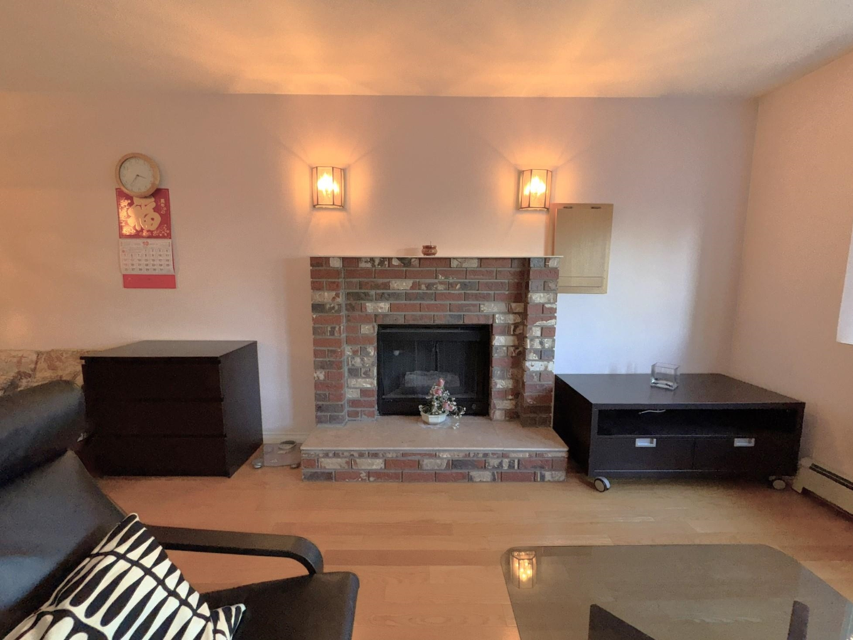 Family Room Photo of 963 E 11th Avenue, Vancouver, BC