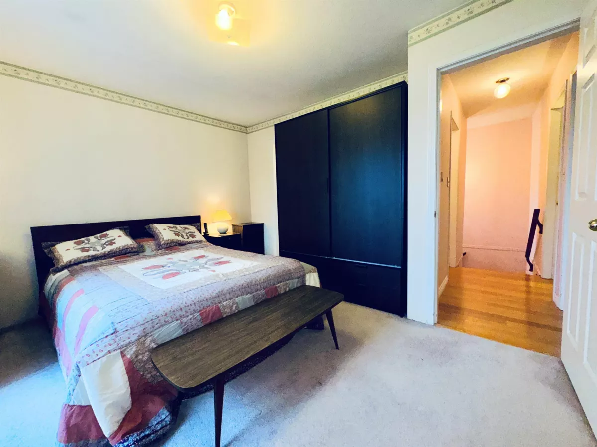 Primary Bedroom Photo of 963 E 11th Avenue, Vancouver, BC