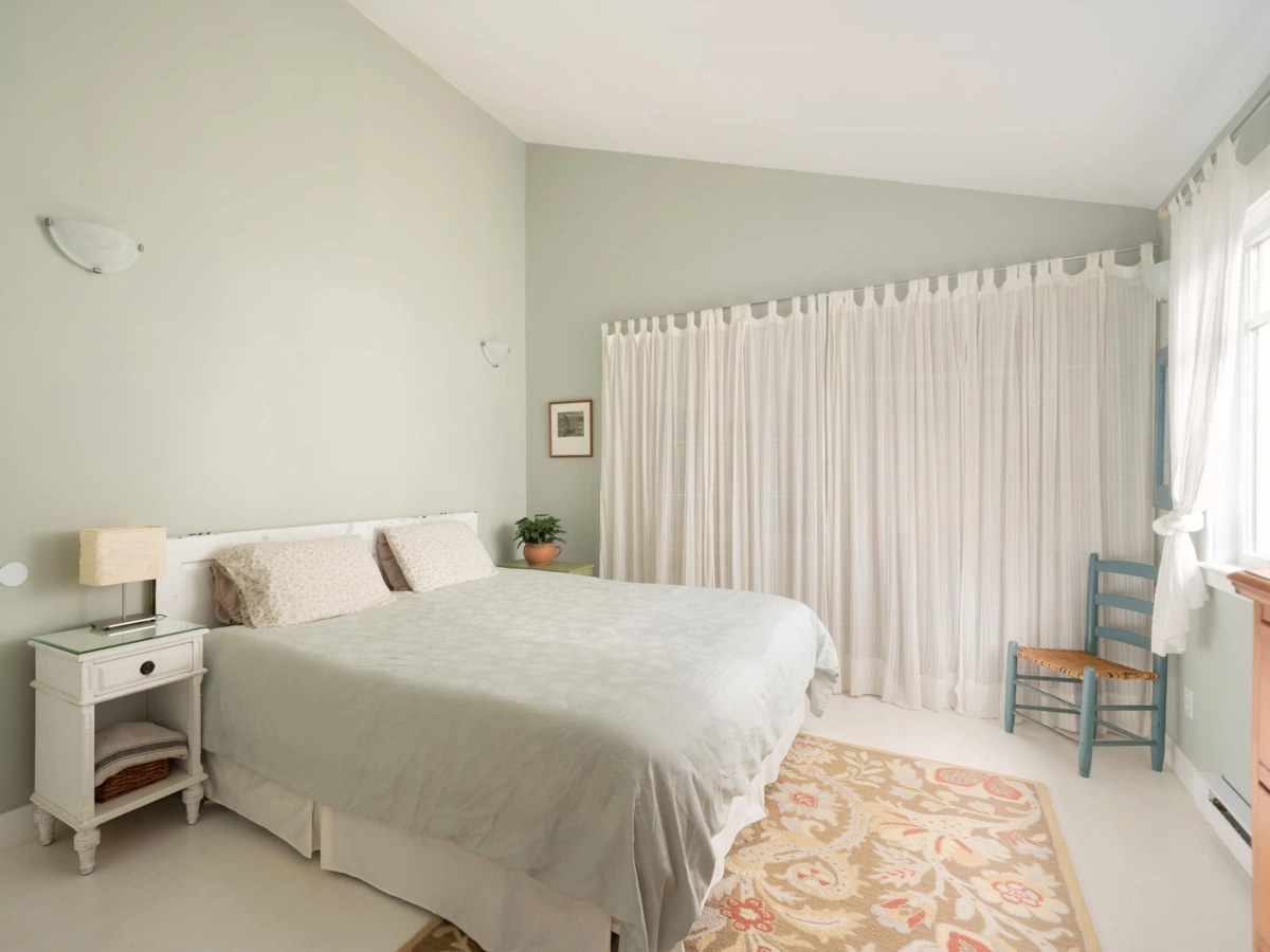 Basement Recreation Room Photo of 1245 Miller Road, Bowen Island, BC