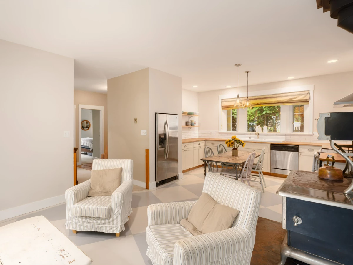 Bedroom 2 Photo of 1245 Miller Road, Bowen Island, BC