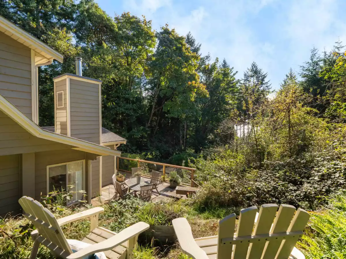 Entry Foyer Photo of 1245 Miller Road, Bowen Island, BC