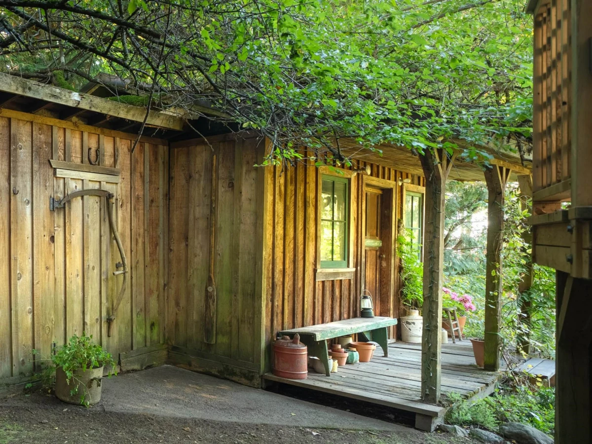 Front Yard Photo of 1245 Miller Road, Bowen Island, BC