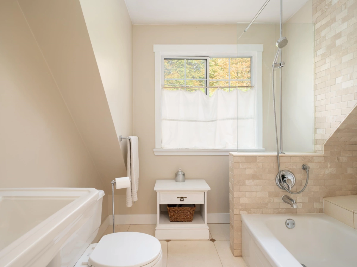 Office / Den Photo of 1245 Miller Road, Bowen Island, BC