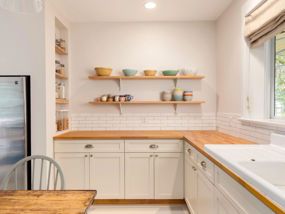 Primary Bathroom Photo of 1245 Miller Road, Bowen Island, BC