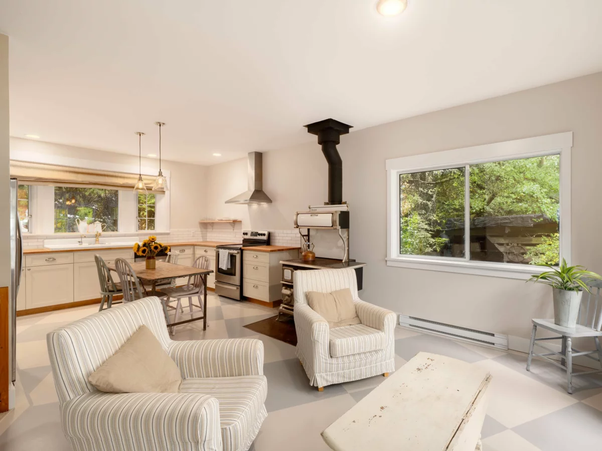 Walk-In Closet Photo of 1245 Miller Road, Bowen Island, BC