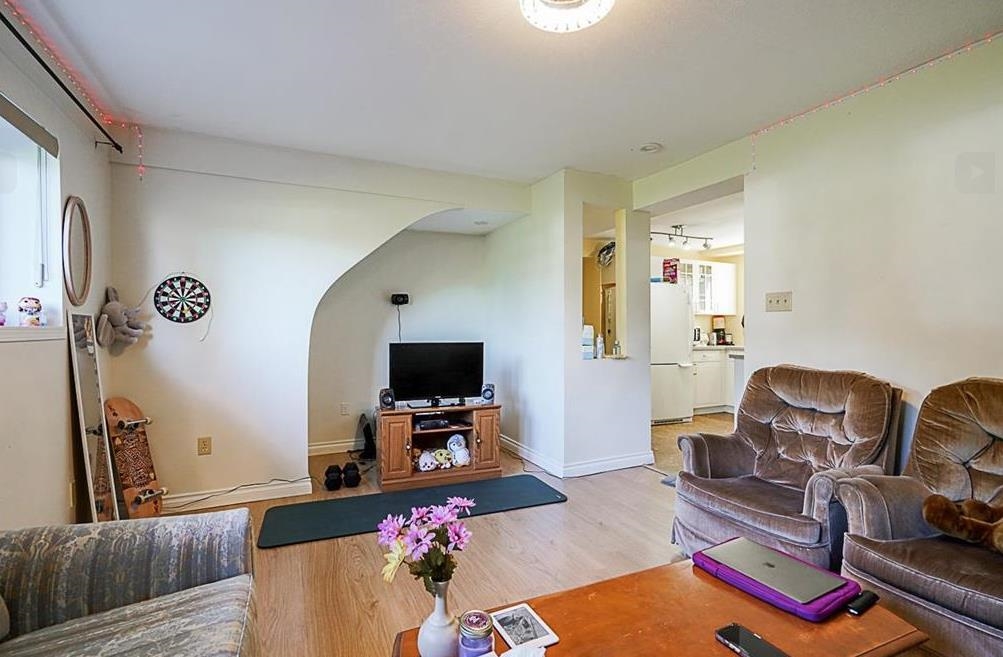Dining Area Photo of 15084 86a Avenue, Surrey, BC