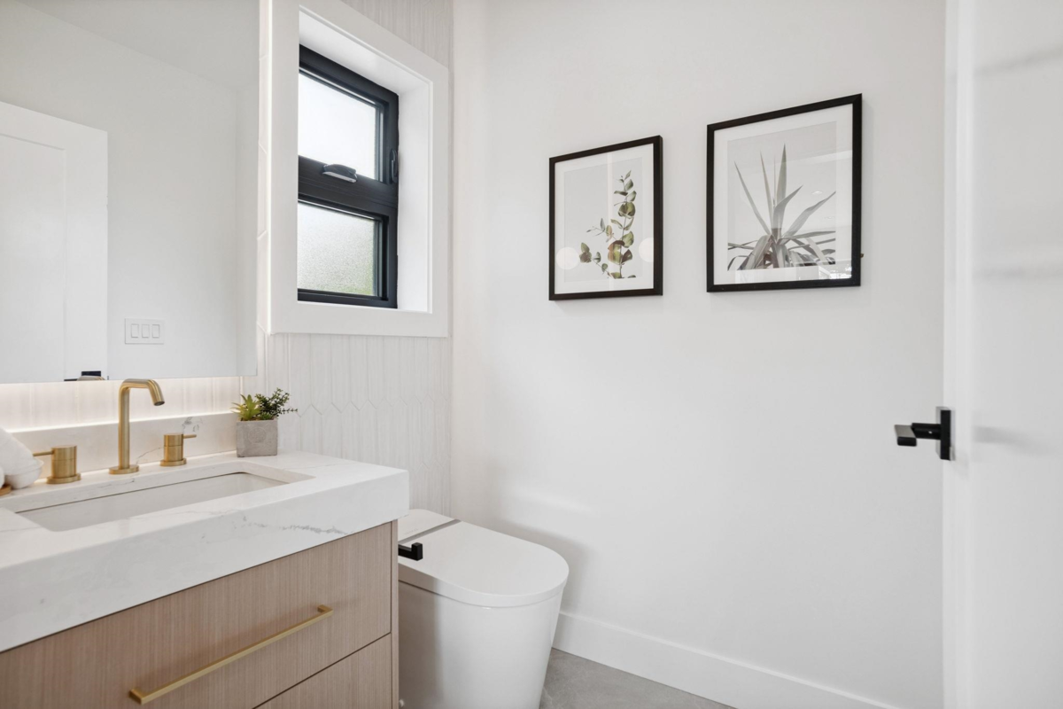 Garage Interior Photo of 2307 E 3rd Avenue, Vancouver, BC
