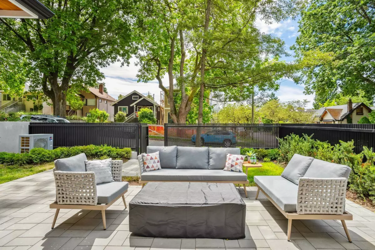 Outdoor Patio Photo of 2307 E 3rd Avenue, Vancouver, BC