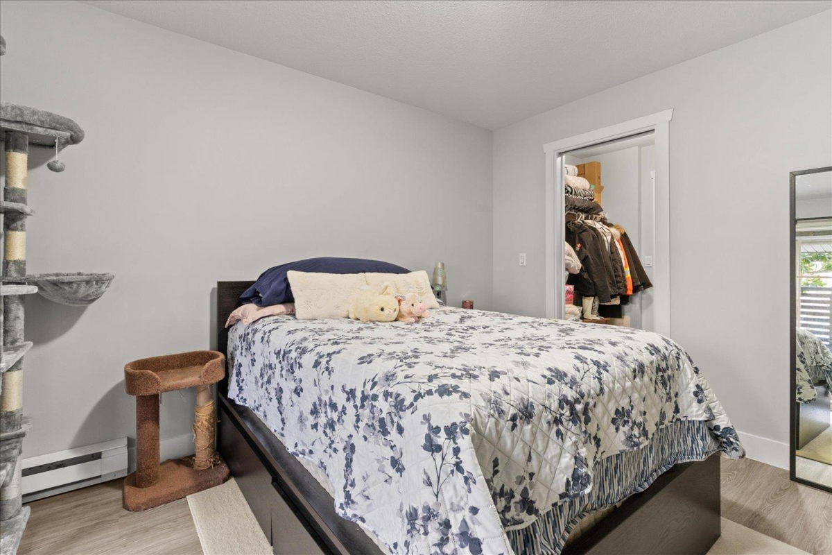 Guest Bathroom Photo of 101 45555 Yale Road, Chilliwack, BC