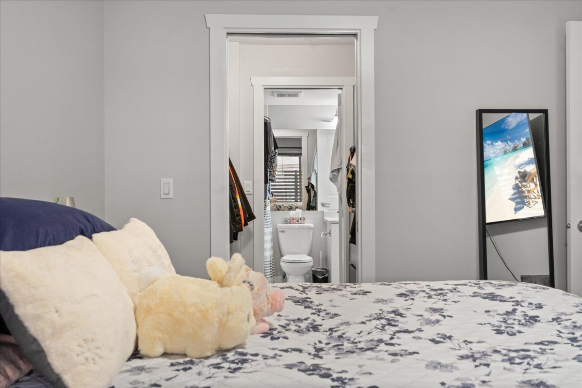 Powder Room Photo of 101 45555 Yale Road, Chilliwack, BC