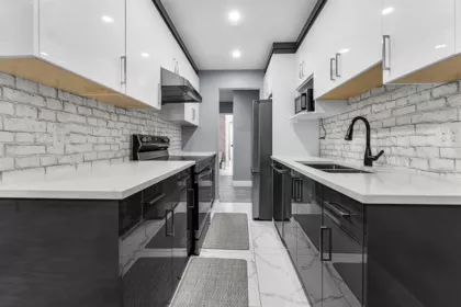 Kitchen Photo of 312 10061 150 Street, Surrey, BC