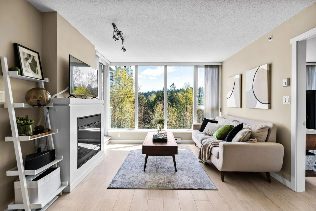 Kitchen Photo of 1009 660 Nootka Way, Port Moody, BC