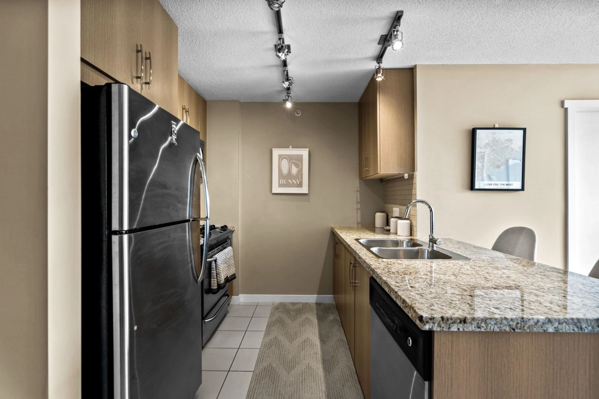 Outdoor Patio Photo of 1009 660 Nootka Way, Port Moody, BC