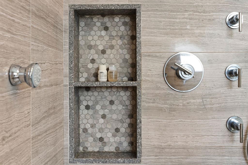 Laundry Room Photo of 9200 Saunders Road, Richmond, BC