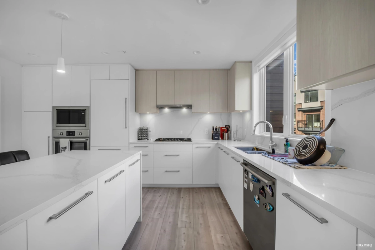 Dining Area Photo of 247 2035 Glenaire Drive, North Vancouver, BC