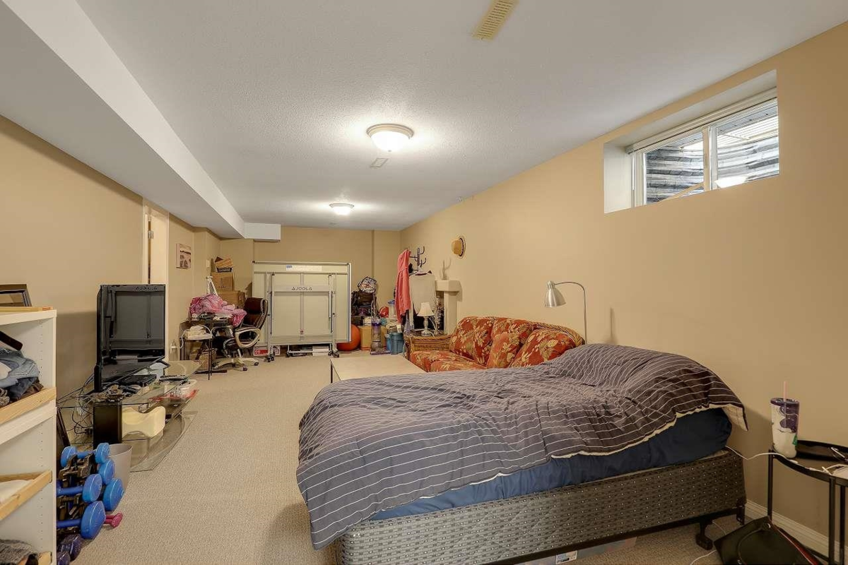 Backyard Photo of 16865 80 Avenue, Surrey, BC