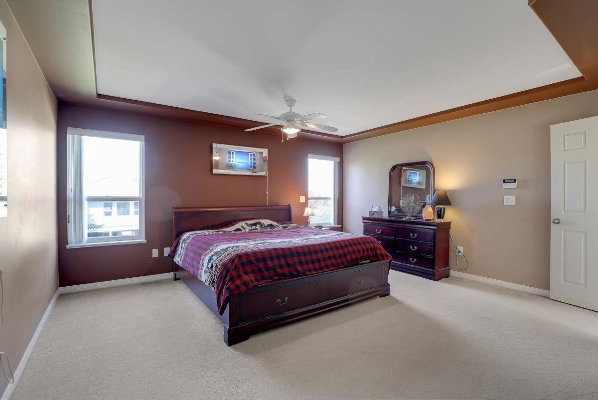 Entry Foyer Photo of 16865 80 Avenue, Surrey, BC
