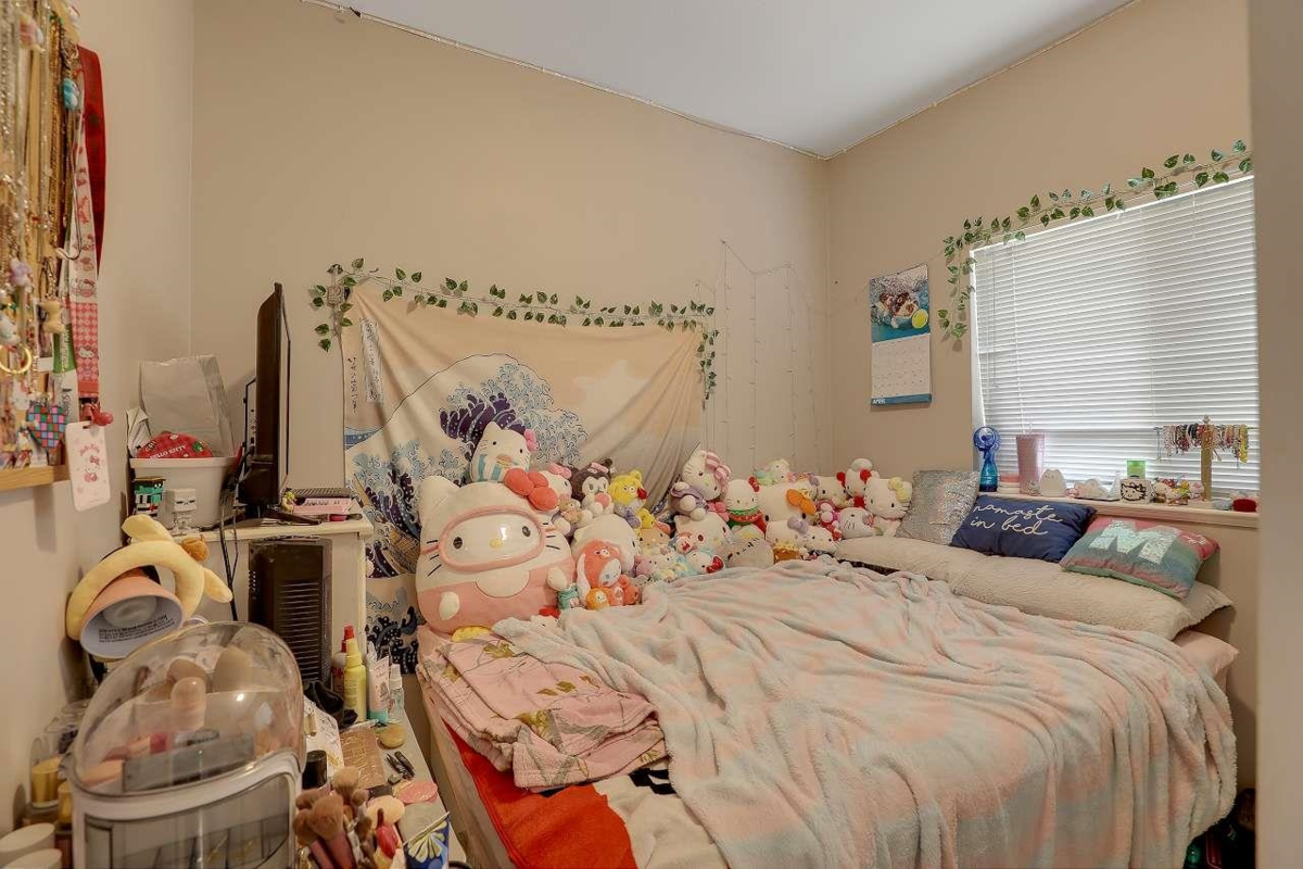 Powder Room Photo of 16865 80 Avenue, Surrey, BC