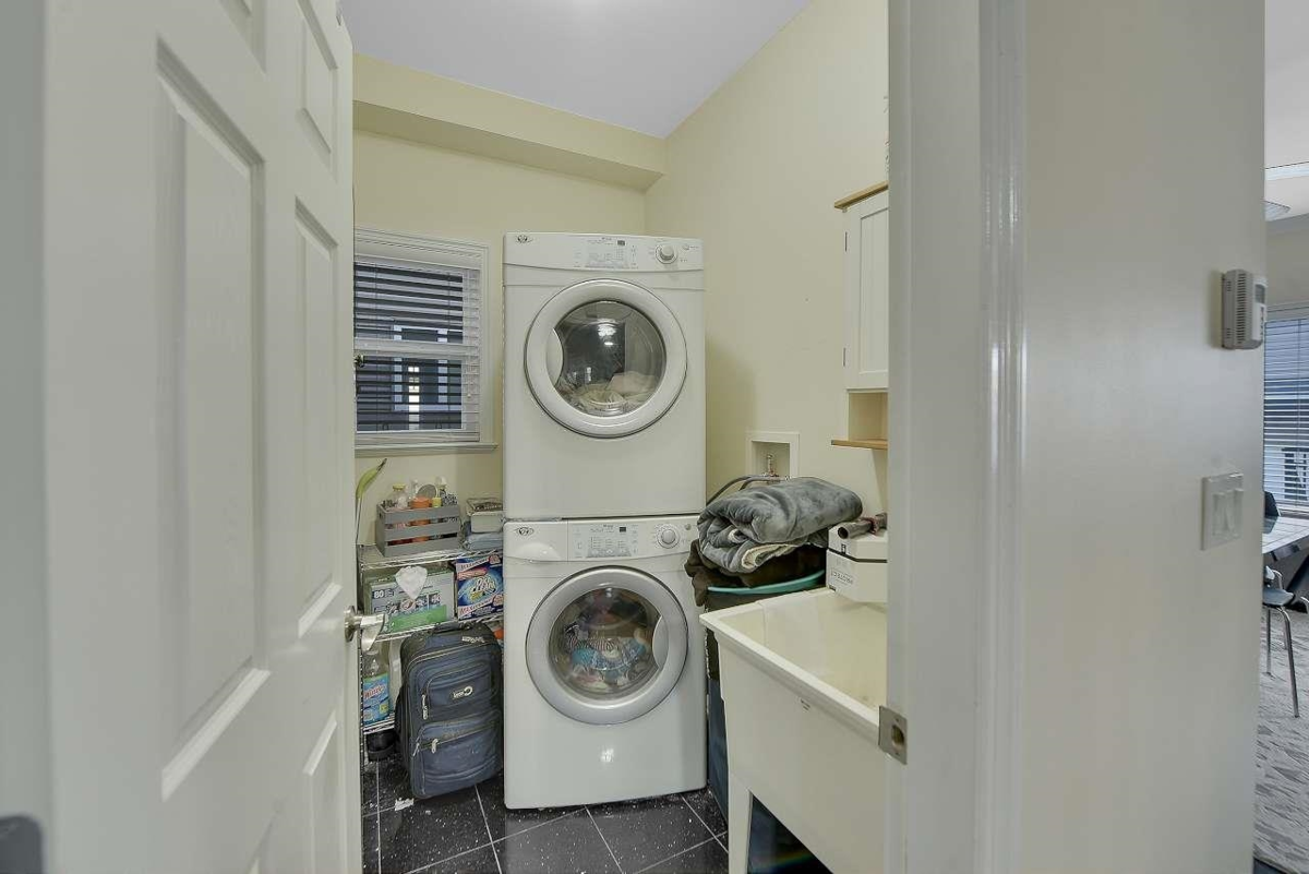 Backyard Photo of 6843 192nd Street, Surrey, BC