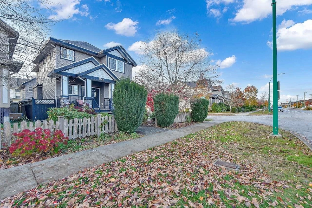 Exterior Rear Photo of 6843 192nd Street, Surrey, BC