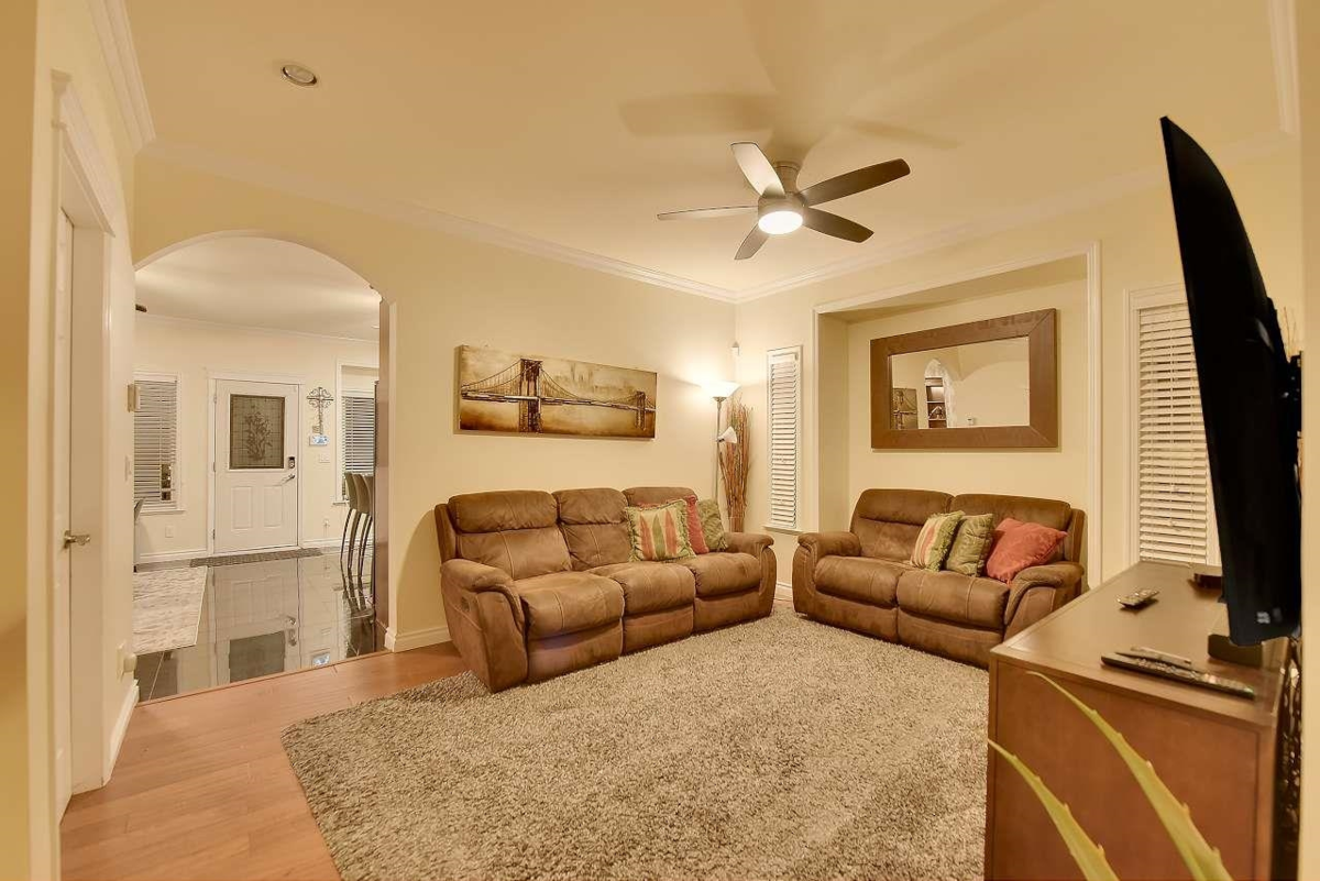 Outdoor Deck Photo of 6843 192nd Street, Surrey, BC