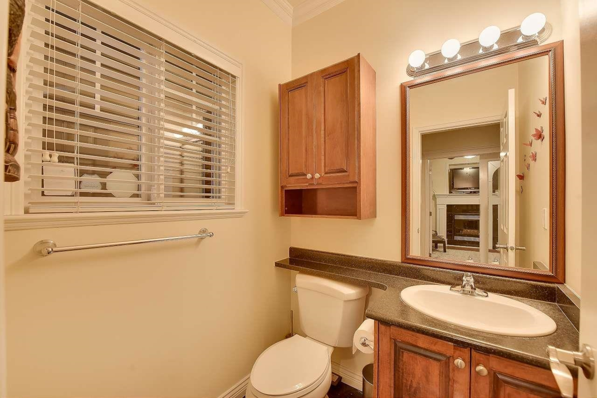 Swimming Pool Photo of 6843 192nd Street, Surrey, BC