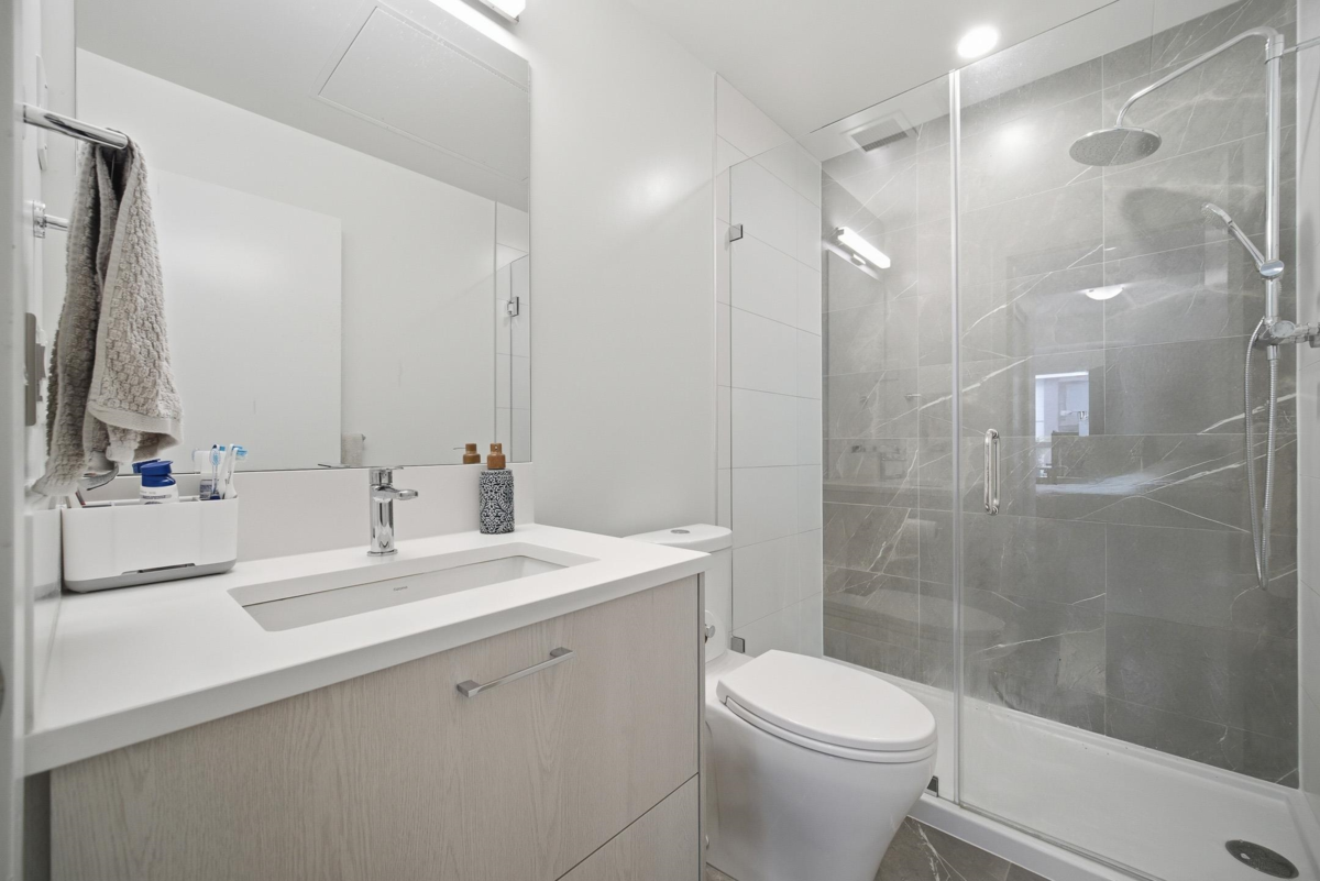 Laundry Room Photo of 225 10777 138 Street, Surrey, BC