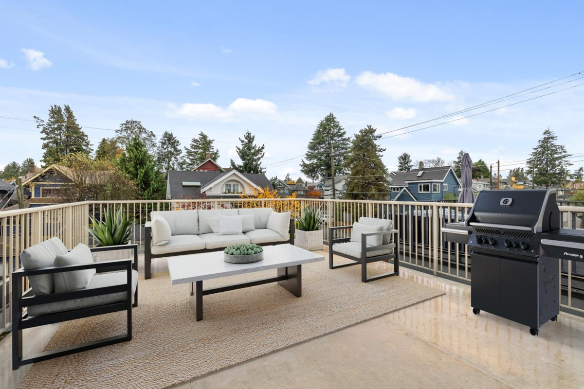 Bedroom 3 Photo of 3274 W 1st Avenue, Vancouver, BC