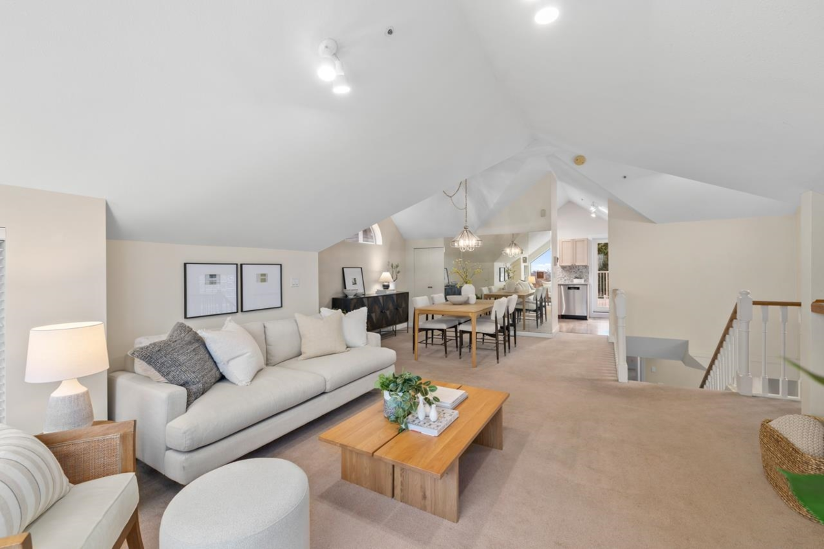 Kitchen Photo of 3274 W 1st Avenue, Vancouver, BC