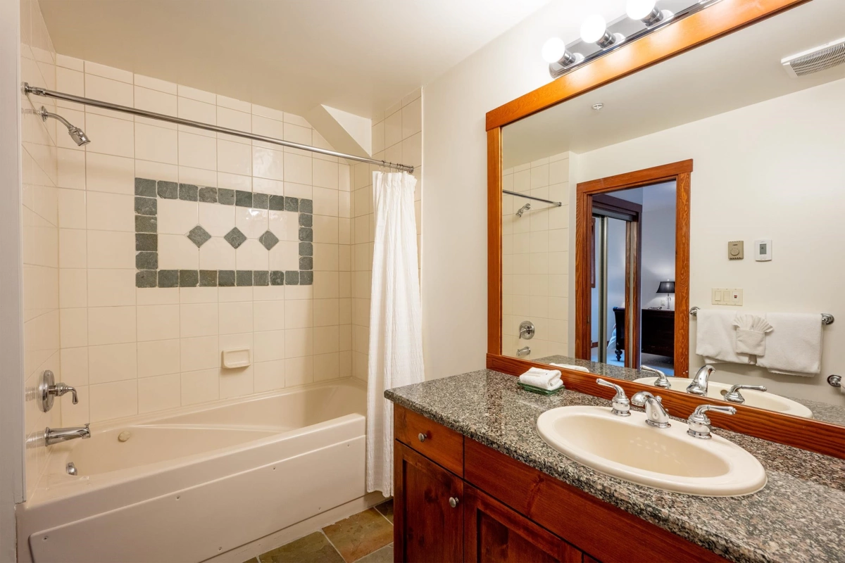 Bedroom 3 Photo of 25 2301 Taluswood Place, Whistler, BC