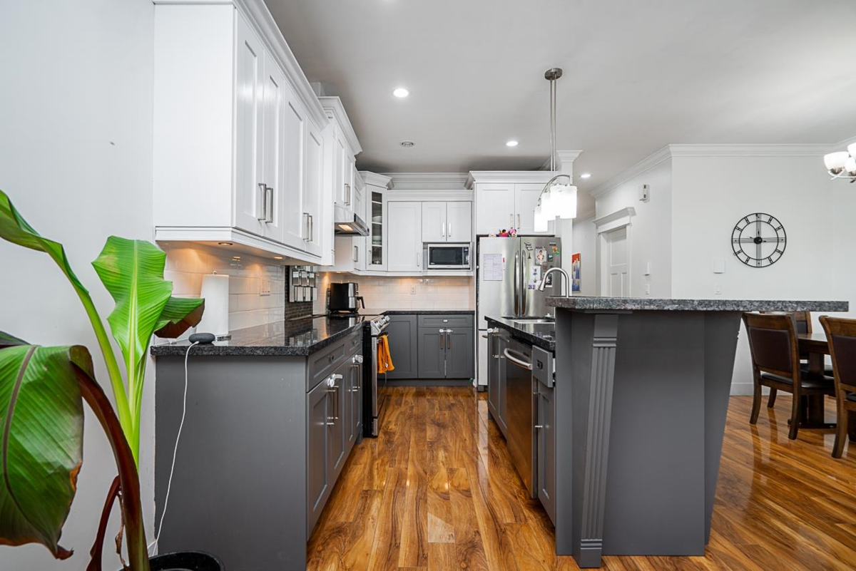 Breakfast Nook Photo of 7243 190 Street, Surrey, BC