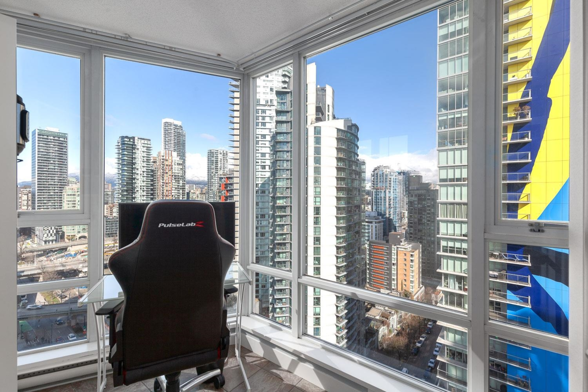 Guest Bathroom Photo of 2706 1438 Richards Street, Vancouver, BC