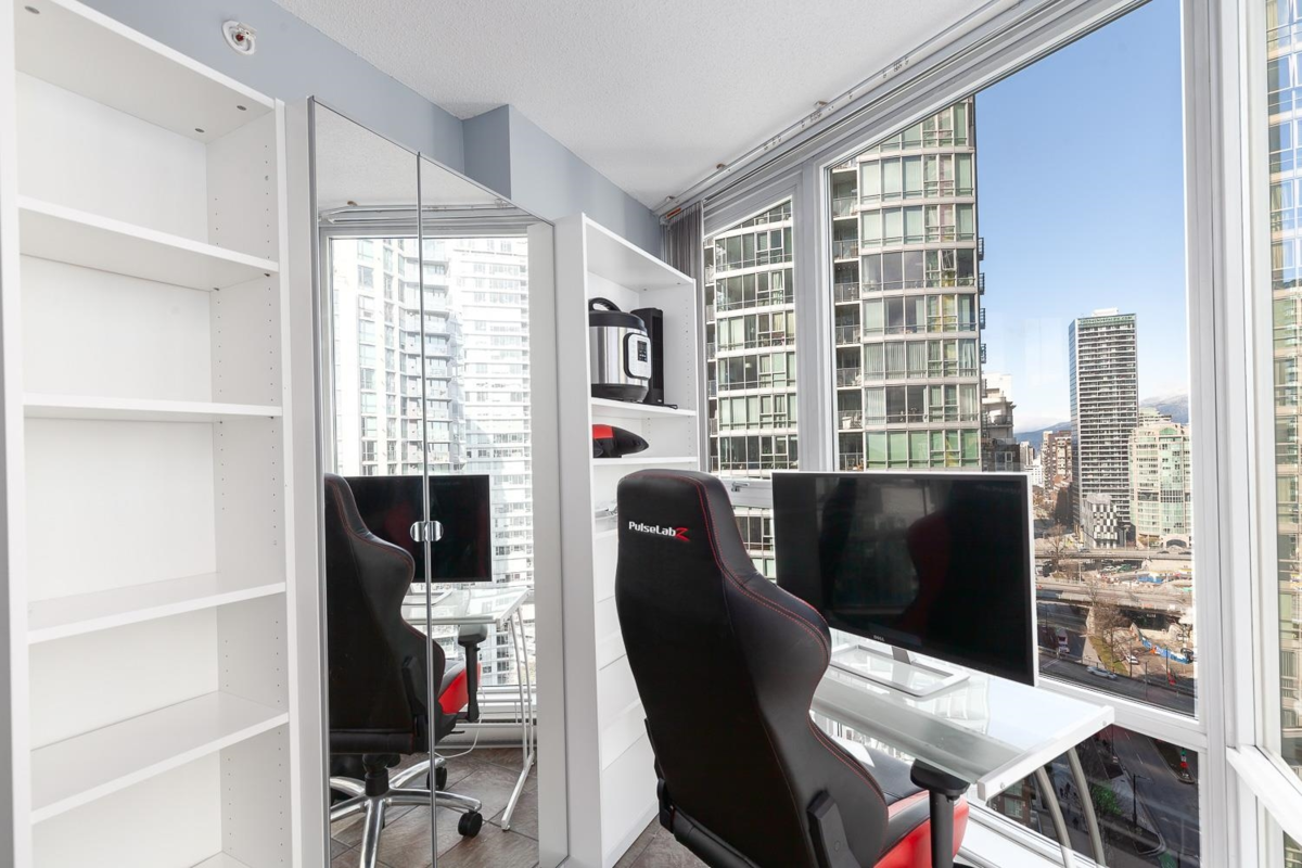 Office / Den Photo of 2706 1438 Richards Street, Vancouver, BC