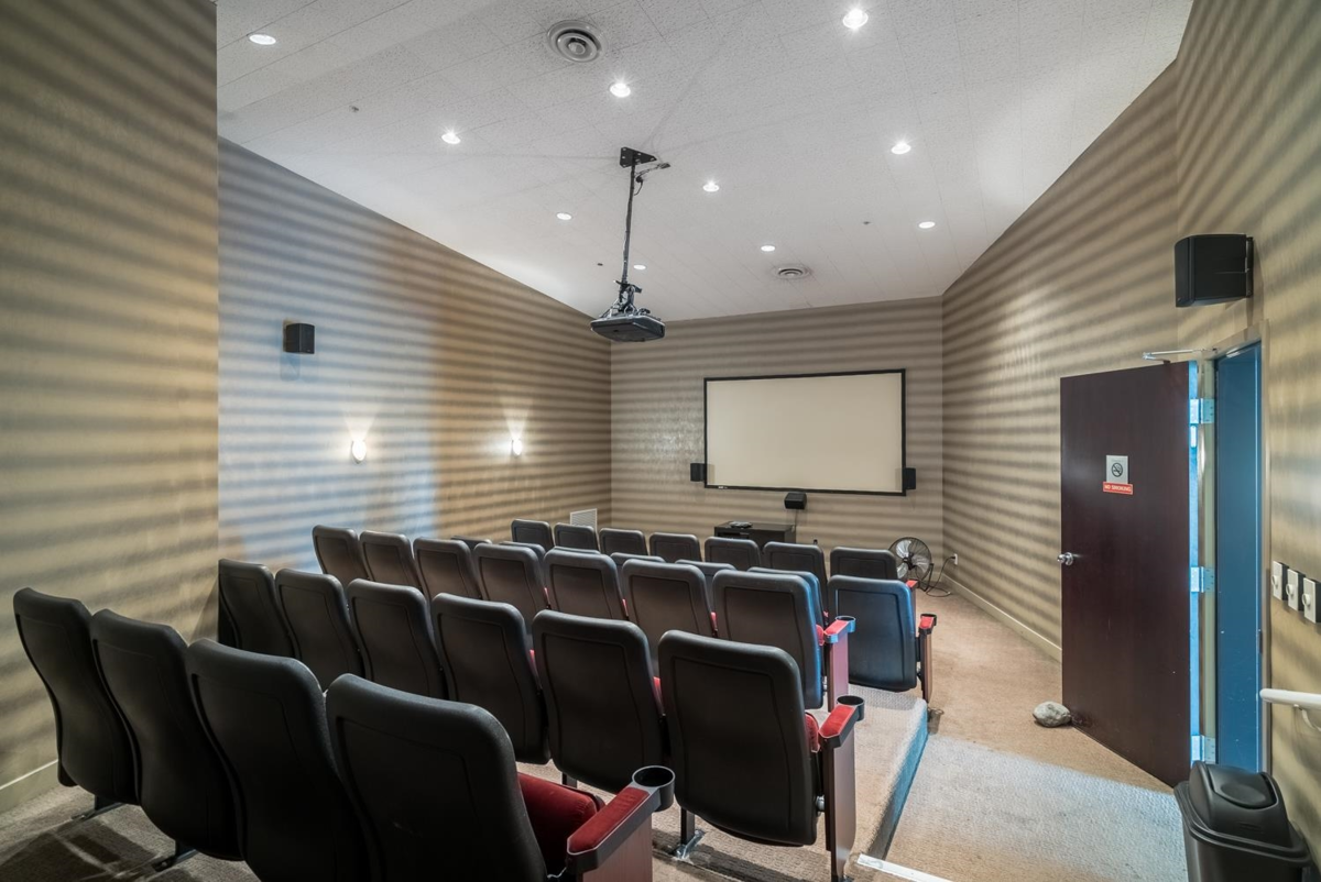 Swimming Pool Photo of 2706 1438 Richards Street, Vancouver, BC