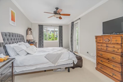 Office / Den Photo of 204 16421 64 Avenue, Surrey, BC