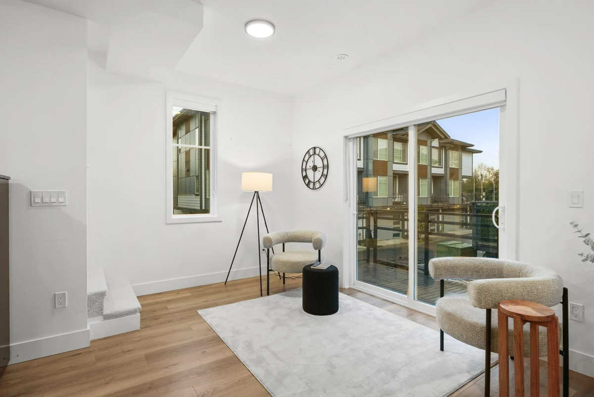 Guest Bathroom Photo of 29 20763 76 Avenue, Langley, BC