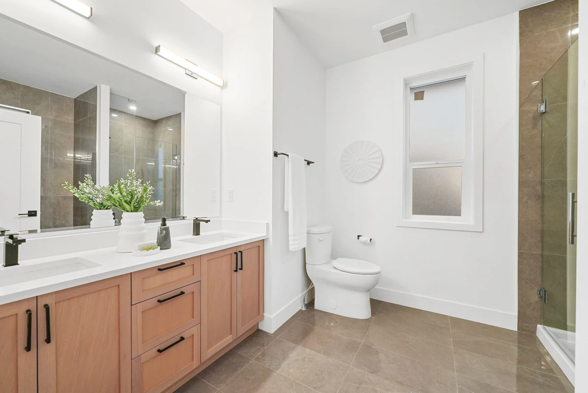 Hallway Photo of 29 20763 76 Avenue, Langley, BC