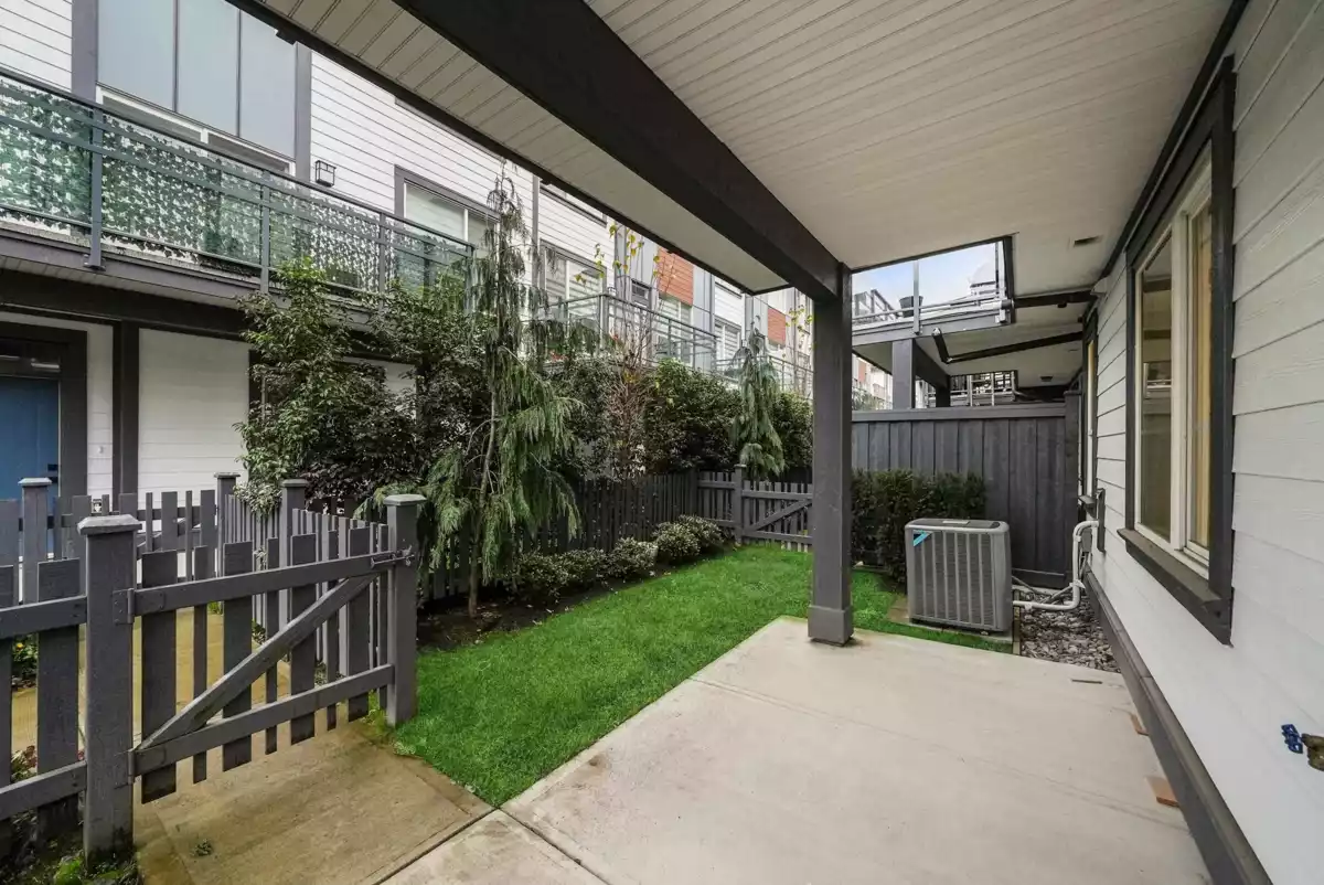 Hot Tub / Spa Photo of 29 20763 76 Avenue, Langley, BC