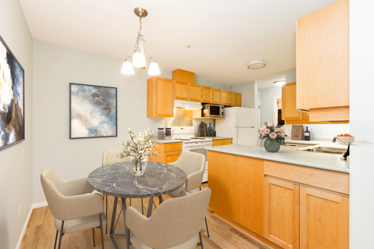 Bedroom 2 Photo of 302 22722 Lougheed Highway, Maple Ridge, BC