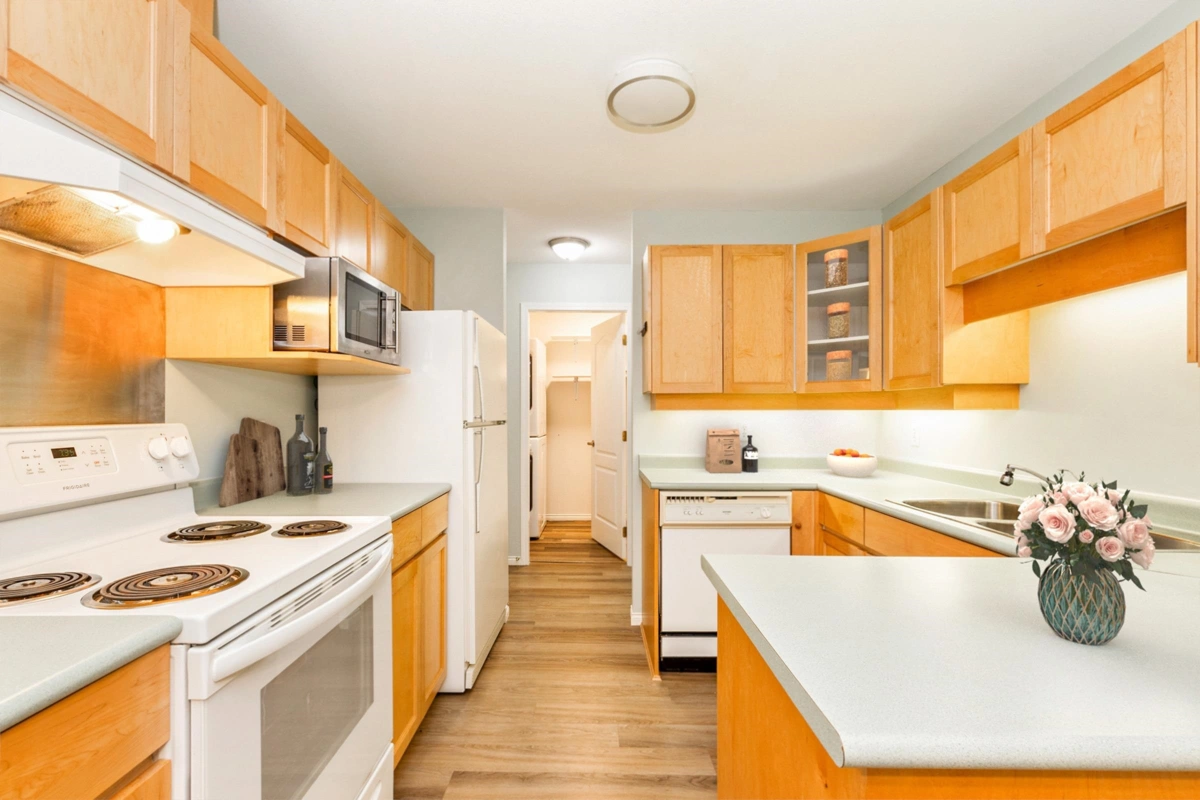 Breakfast Nook Photo of 302 22722 Lougheed Highway, Maple Ridge, BC