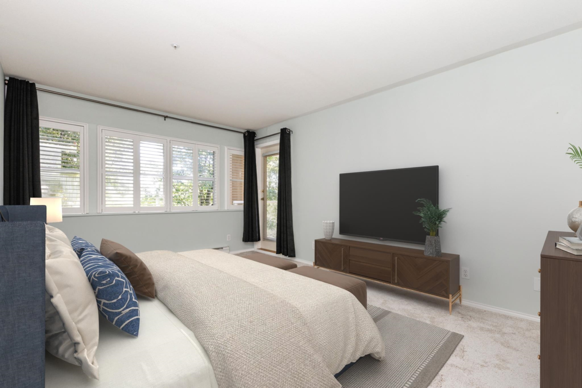 Guest Bathroom Photo of 302 22722 Lougheed Highway, Maple Ridge, BC