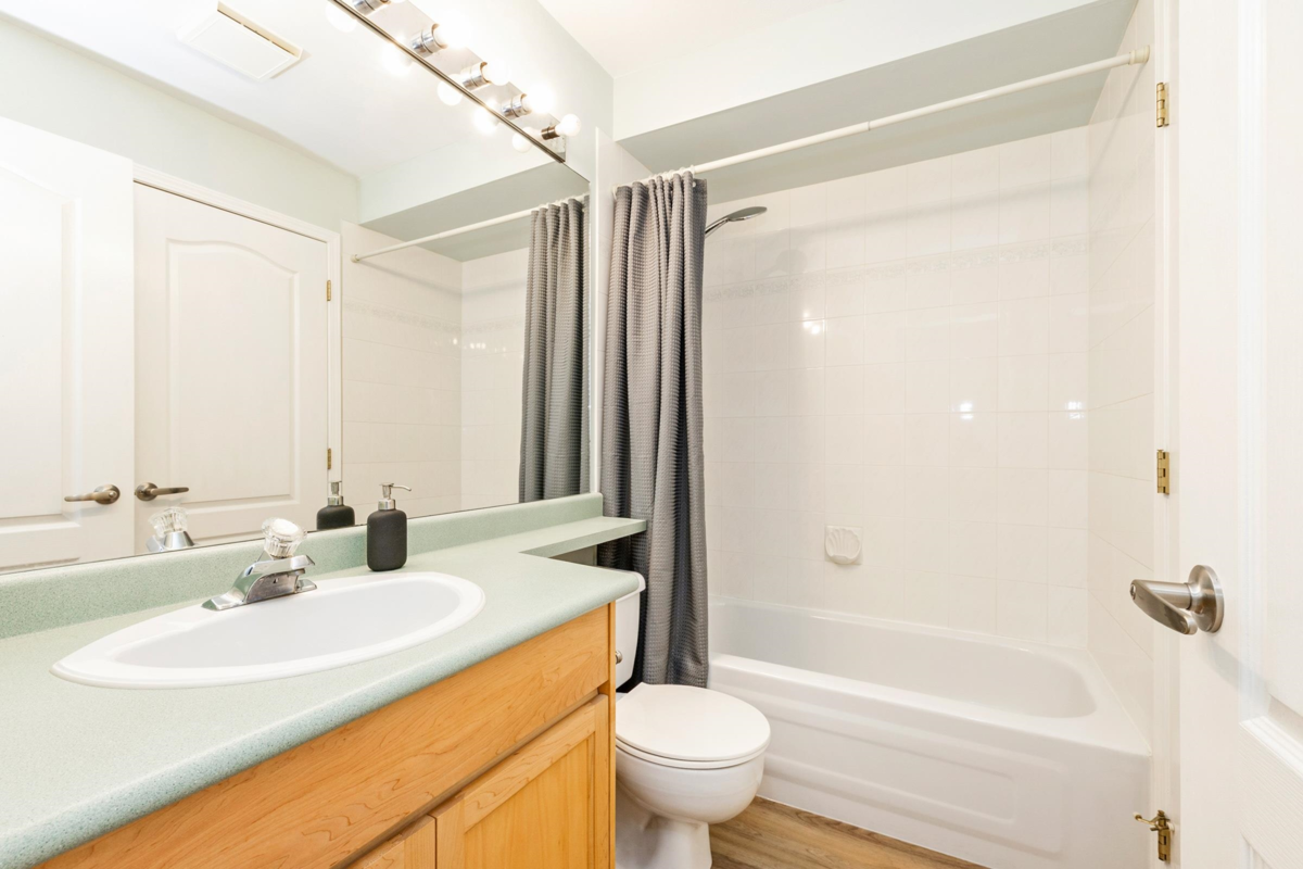 Powder Room Photo of 302 22722 Lougheed Highway, Maple Ridge, BC