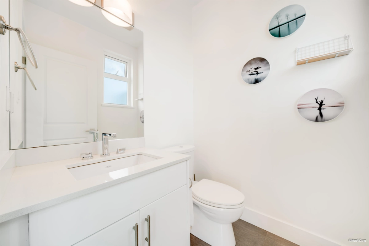 Front Yard Photo of 1 3993 Chatham Street, Richmond, BC