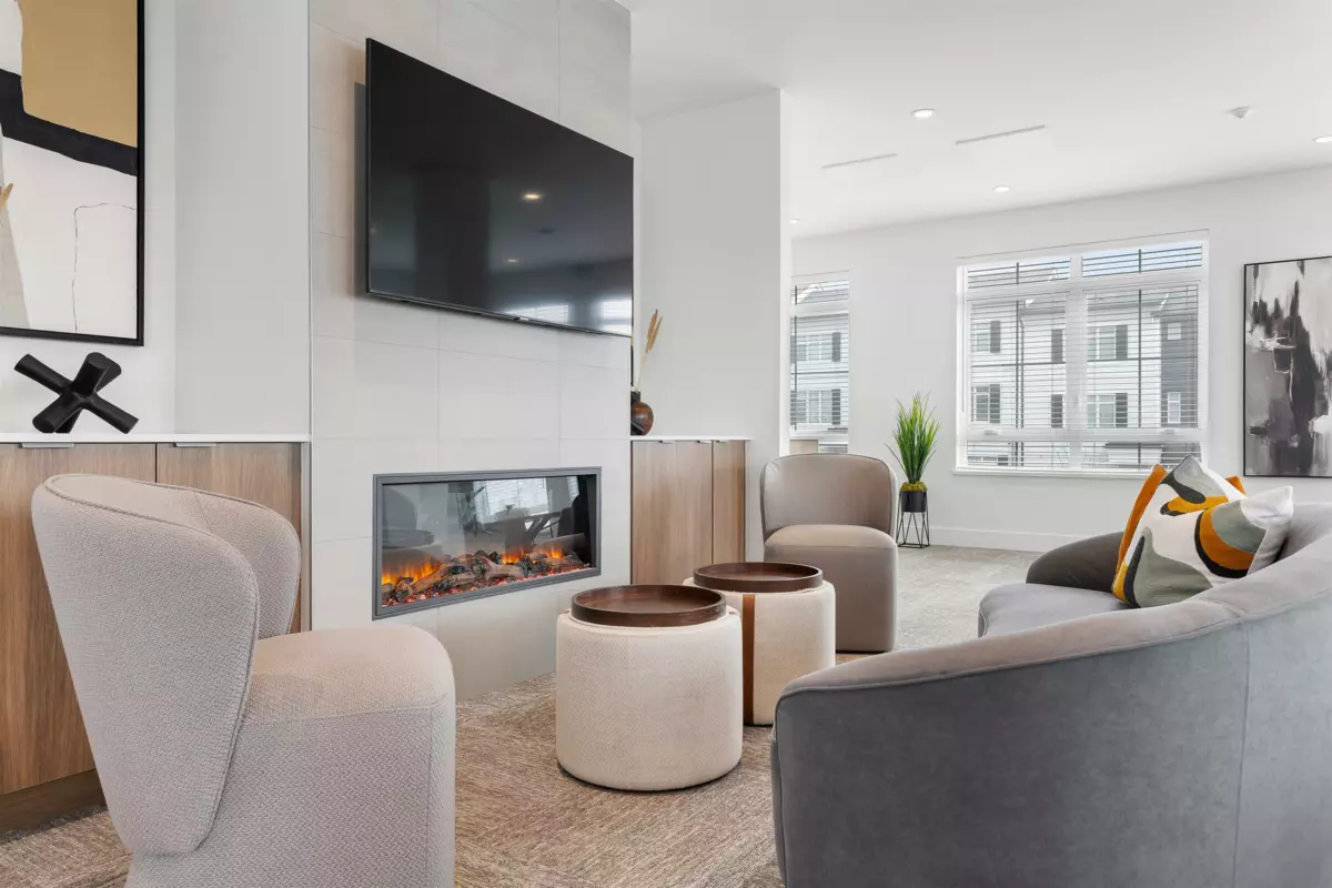 Backyard Photo of 3 16325 21 Avenue, Surrey, BC