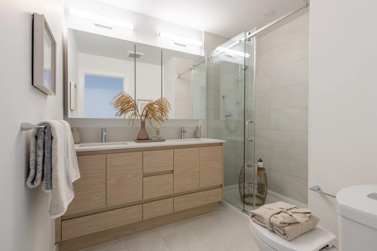 Bedroom 2 Photo of 3 16325 21 Avenue, Surrey, BC